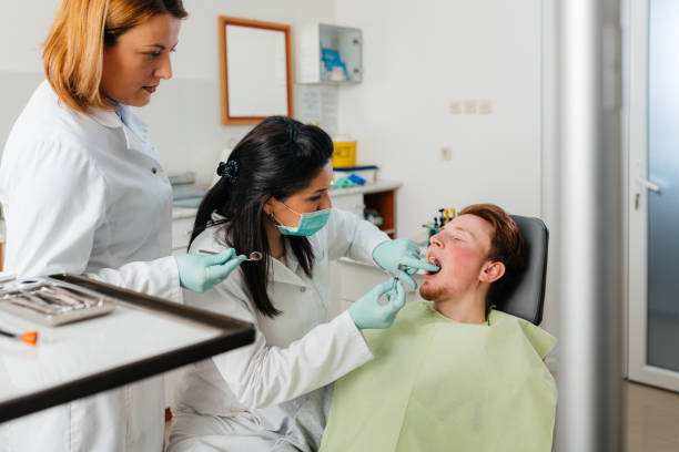 Best Broken Tooth Emergency  in East Peoria, IL